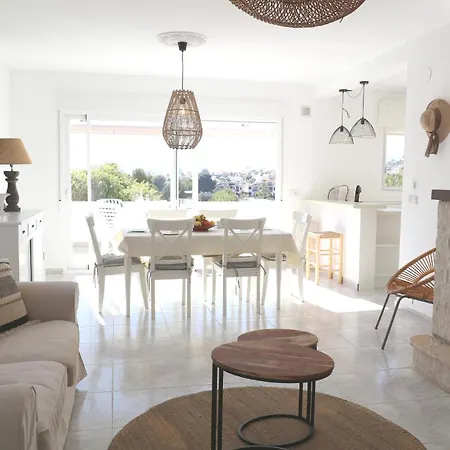 Casita Adelfa